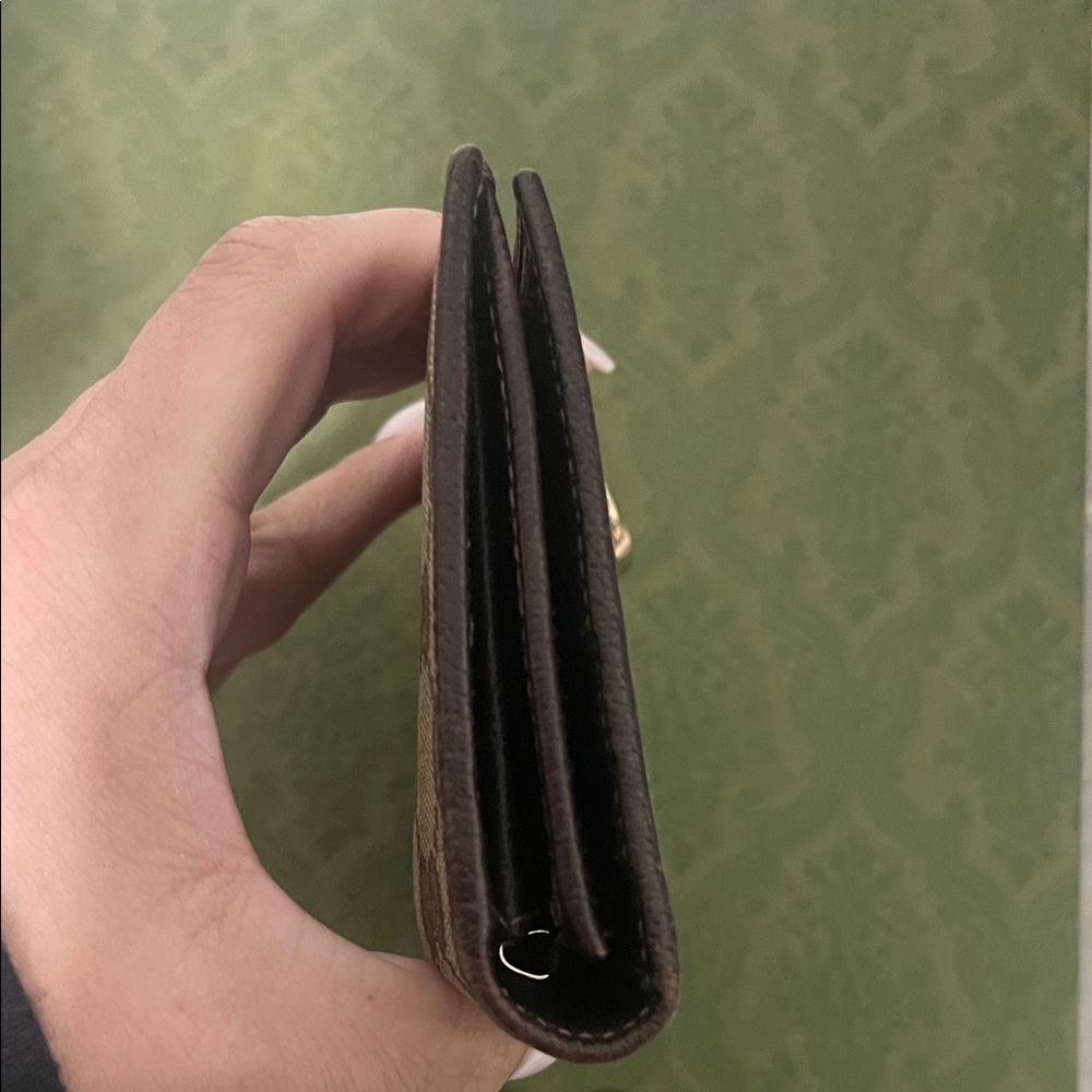 Gucci GG Canvas Wallet - Picture 11 of 11